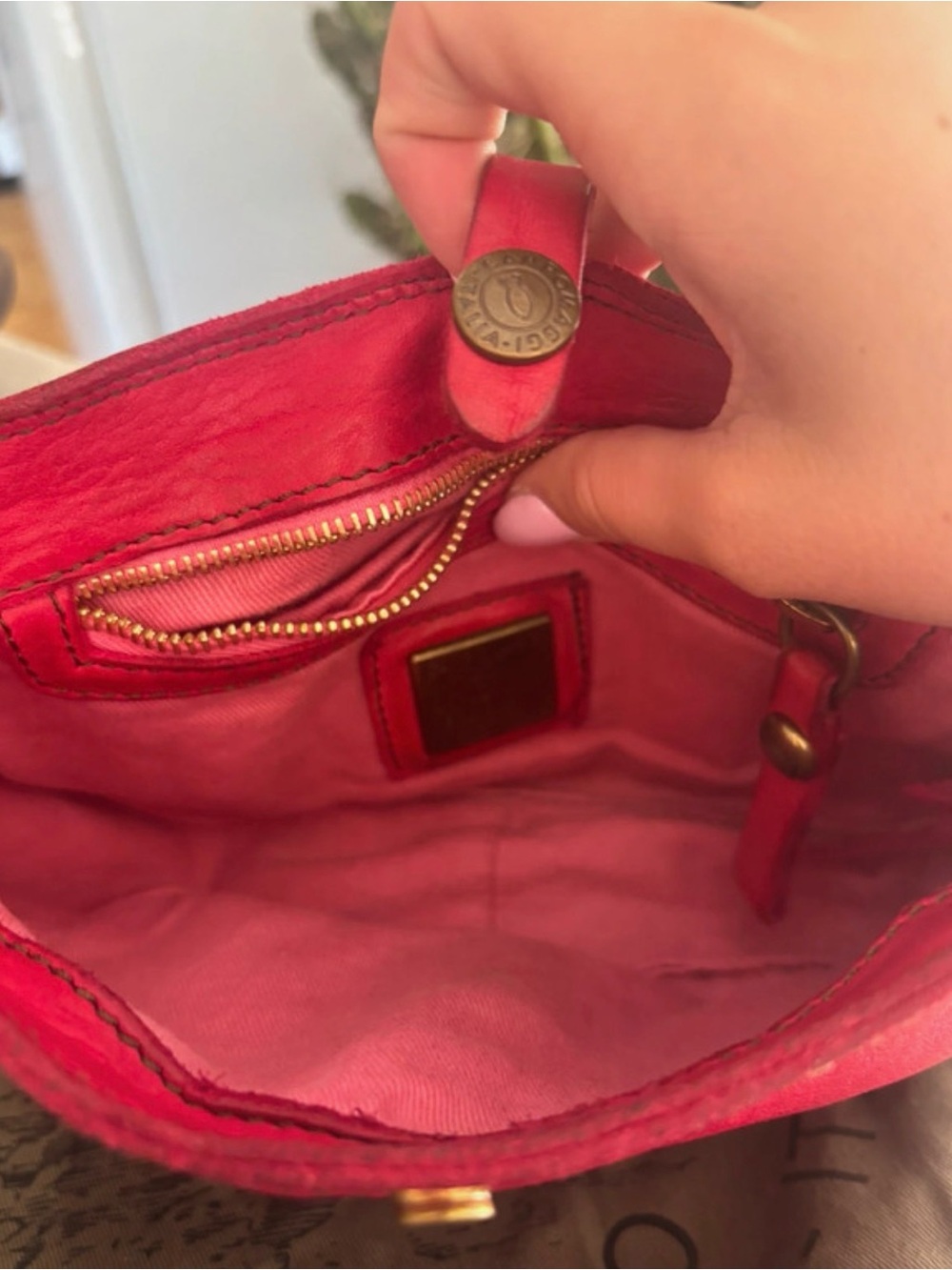 Rare Campomaggi Dark Pink Studded Italian Leather Shoulder Bag w/dustbag! - Picture 5 of 9